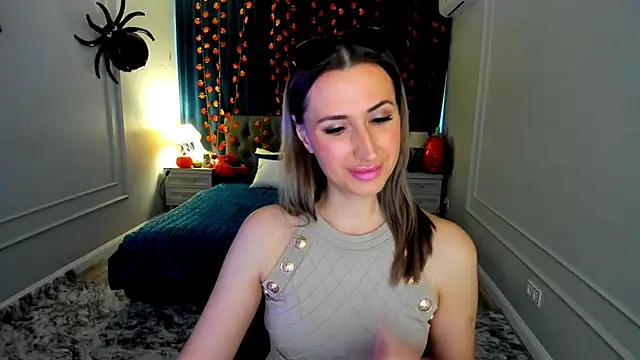 Snapshot of PassionGlow chatting on 10/30/25, 04:00 PassionGlow online show from 10/30/25, 04:00