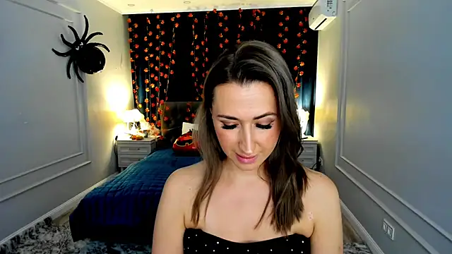 Snapshot of PassionGlow chatting on 10/18/25, 07:38 PassionGlow online show from 10/18/25, 07:38