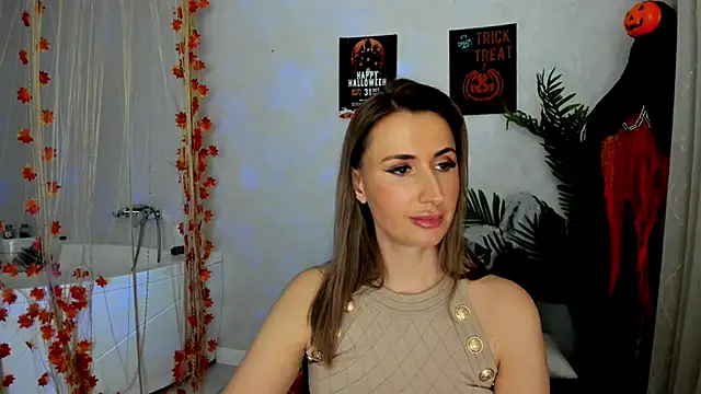 Snapshot of PassionGlow chatting on 11/05/25, 11:24 PassionGlow online show from 11/05/25, 11:24