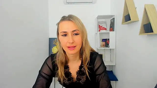 Snapshot of PassionGlow chatting on 03/13/25, 02:05 PassionGlow online show from 03/13/25, 02:05