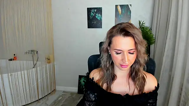 Snapshot of PassionGlow chatting on 11/22/25, 07:35 PassionGlow online show from 11/22/25, 07:35