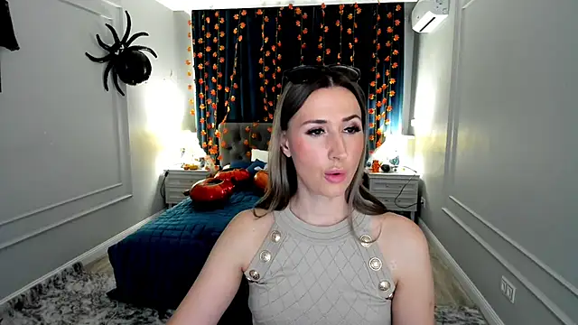 Snapshot of PassionGlow chatting on 10/23/25, 07:34 PassionGlow online show from 10/23/25, 07:34