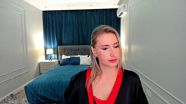 Snapshot of PassionGlow chatting on 09/22/25, 07:31 PassionGlow online show from 09/22/25, 07:31