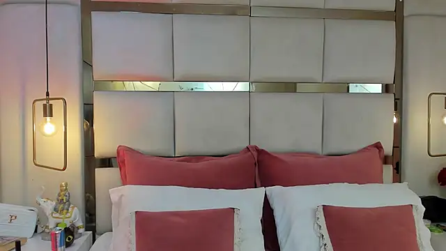 elizavenus online show from 11/08/25, 01:47