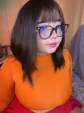 CharlotteMillers online show from 06/13/26, 10:57