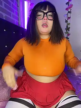 CharlotteMillers online show from 11/11/25, 05:02