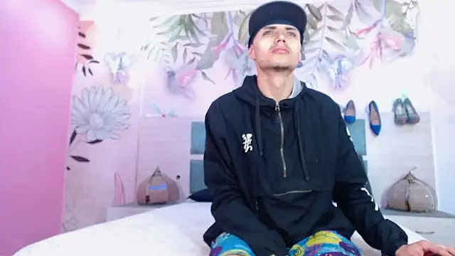 lobahugecockts online show from 01/22/25, 08:59