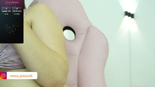 Emma jamess online show from 03/19/26, 03:17