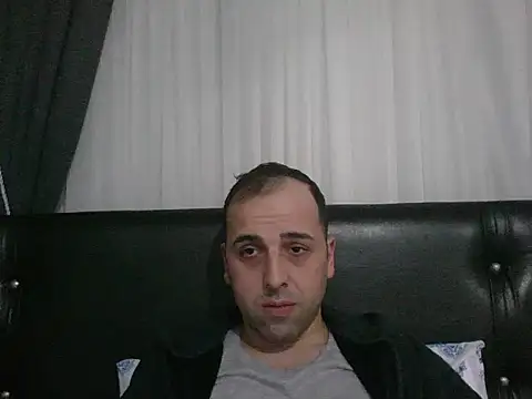 Snapshot of Yldrmm_9553 chatting on 02/20/26, 04:31 Yldrmm 9553 online show from 02/20/26, 04:31