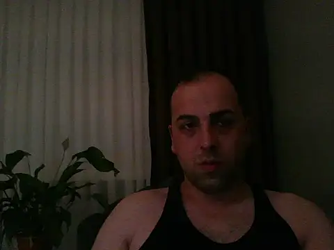 Snapshot of Yldrmm_9553 chatting on 07/15/26, 09:00 Yldrmm 9553 online show from 07/15/26, 09:00