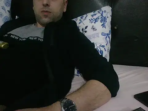 Snapshot of Yldrmm_9553 chatting on 02/12/26, 05:45 Yldrmm 9553 online show from 02/12/26, 05:45