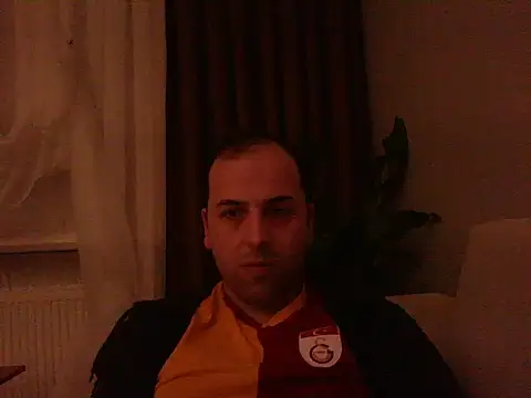 Snapshot of Yldrmm_9553 chatting on 05/01/26, 09:20 Yldrmm 9553 online show from 05/01/26, 09:20