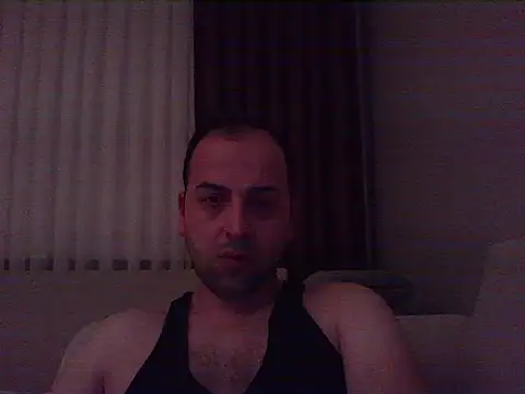Snapshot of Yldrmm_9553 chatting on 06/13/26, 09:24 Yldrmm 9553 online show from 06/13/26, 09:24