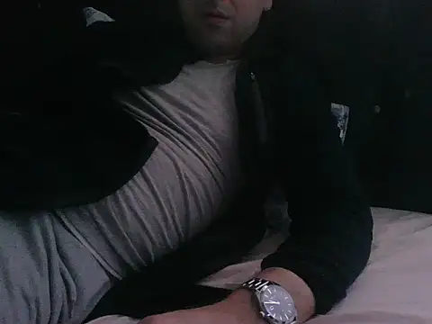 Snapshot of Yldrmm_9553 chatting on 02/08/26, 01:20 Yldrmm 9553 online show from 02/08/26, 01:20