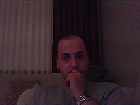 Snapshot of Yldrmm_9553 chatting on 06/11/26, 09:23 Yldrmm 9553 online show from 06/11/26, 09:23