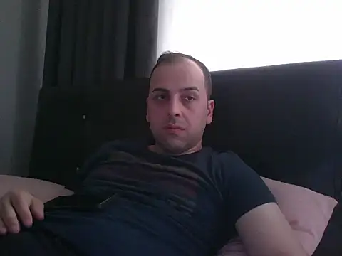 Snapshot of Yldrmm_9553 chatting on 05/20/26, 03:09 Yldrmm 9553 online show from 05/20/26, 03:09