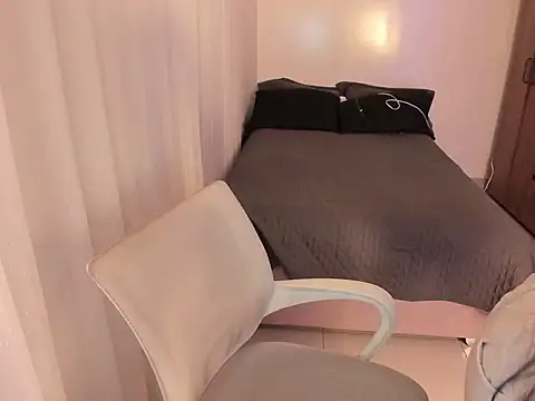 kiaraowen online show from 04/23/26, 11:28