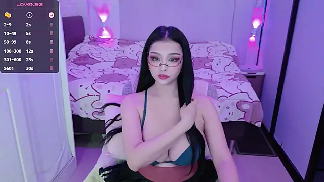 Waifu Jennie online show from 10/10/25, 01:06