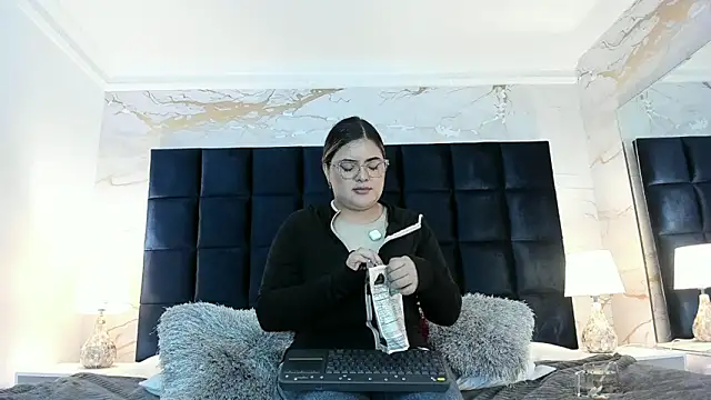 Snapshot of EVELIN_MASON chatting on 04/25/26, 07:55 EVELIN MASON online show from 04/25/26, 07:55