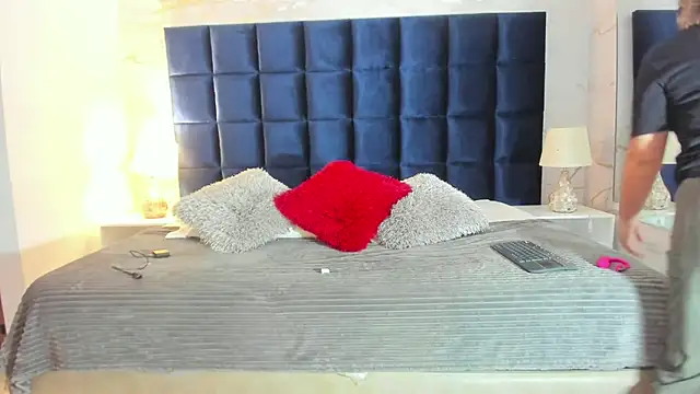 Snapshot of EVELIN_MASON chatting on 07/12/26, 12:11 EVELIN MASON online show from 07/12/26, 12:11