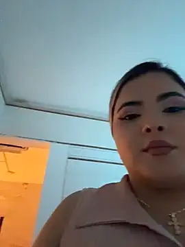 Snapshot of EVELIN_MASON chatting on 05/16/26, 07:35 EVELIN MASON online show from 05/16/26, 07:35