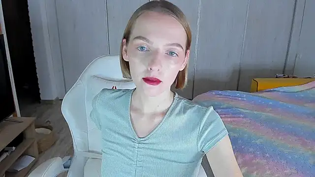 Snapshot of ice_pixie chatting on 11/20/25, 03:02 ice pixie online show from 11/20/25, 03:02