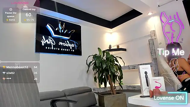 AnaRuiz online show from 09/17/25, 11:51