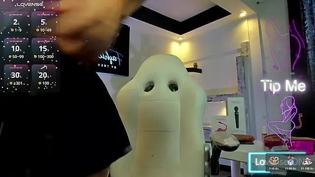 AnaRuiz online show from 10/21/25, 12:26