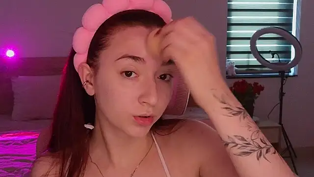 YasmineWest online show from 05/07/26, 12:48