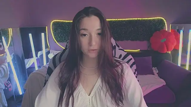 YasmineWest online show from 11/08/25, 01:53