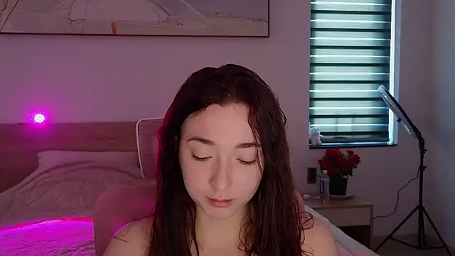 YasmineWest online show from 05/10/26, 04:49