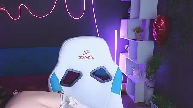 YasmineWest online show from 03/19/25, 12:59