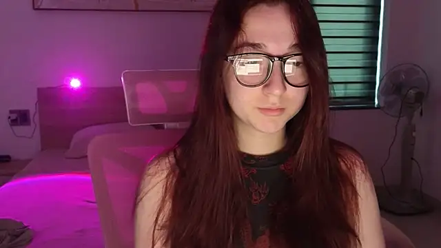 YasmineWest online show from 05/02/26, 12:16