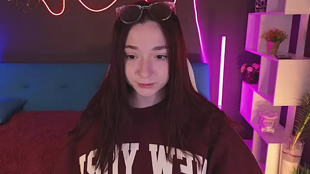 YasmineWest online show from 02/25/25, 12:58