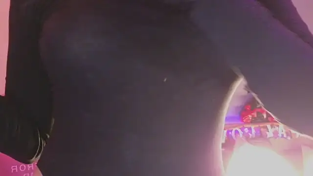 YasmineWest online show from 10/27/25, 02:12