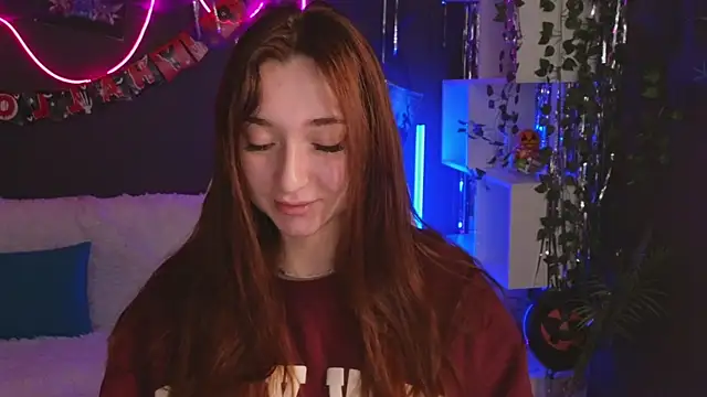 YasmineWest online show from 10/29/25, 02:32