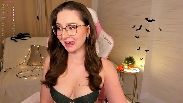 AnnikaAllison online show from 10/09/25, 01:22