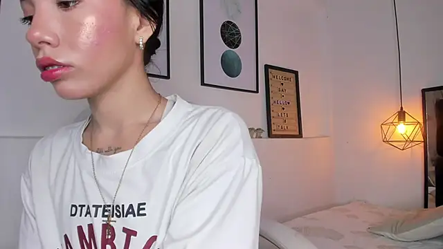 amysc online show from 12/05/25, 01:43