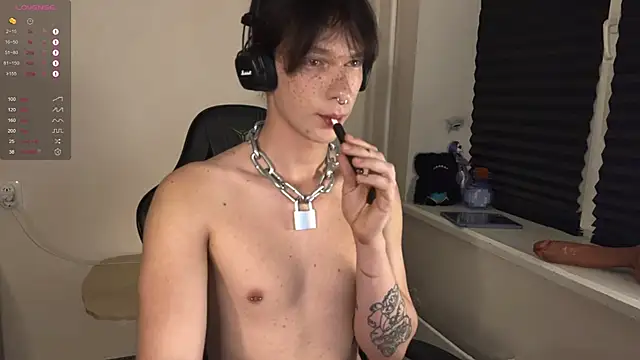 carthylovvve online show from 10/23/25, 04:27