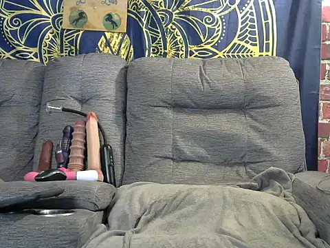Snapshot of lovely_lola1111 chatting on 06/28/26, 02:07 lovely lola1111 online show from 06/28/26, 02:07