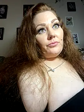 fatfabulous1981 online show from 11/09/25, 11:36