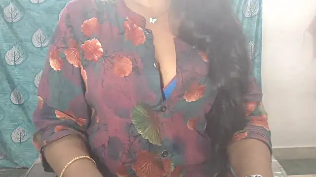 Sophia your online show from 01/12/26, 05:03