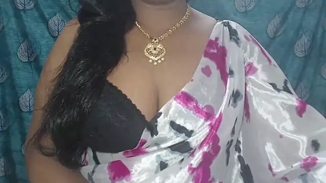 Sophia your online show from 11/06/25, 05:11