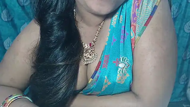 Sophia your online show from 03/12/25, 07:04