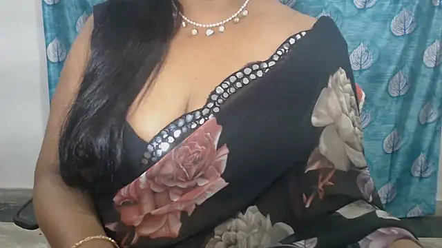 Sophia your online show from 04/22/26, 04:36