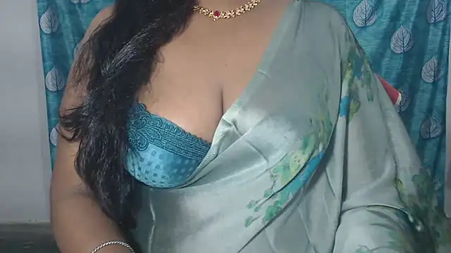 Sophia your online show from 03/09/26, 04:49