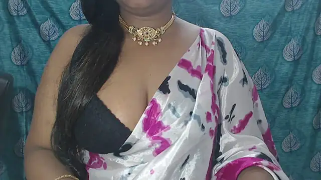 Sophia your online show from 03/11/25, 04:41