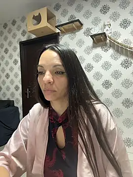 Snapshot of samilux5 chatting on 07/10/26, 04:45 samilux5 online show from 07/10/26, 04:45