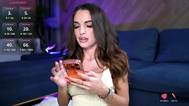 EsmeAinsley online show from 12/18/25, 01:55