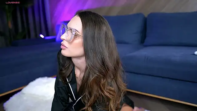 EsmeAinsley online show from 04/01/26, 01:30